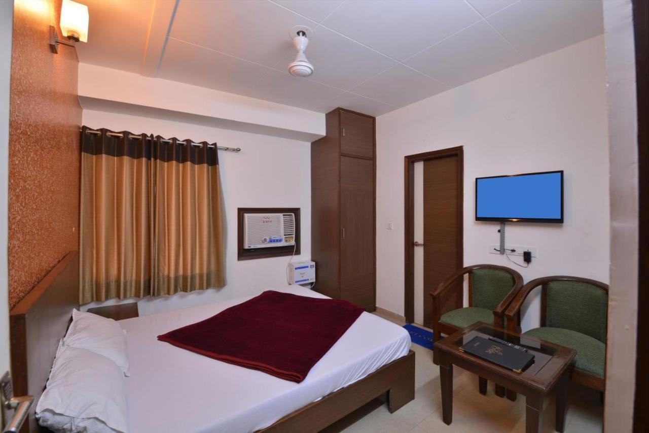 Hotel Pride Chandīgarh Habitación foto